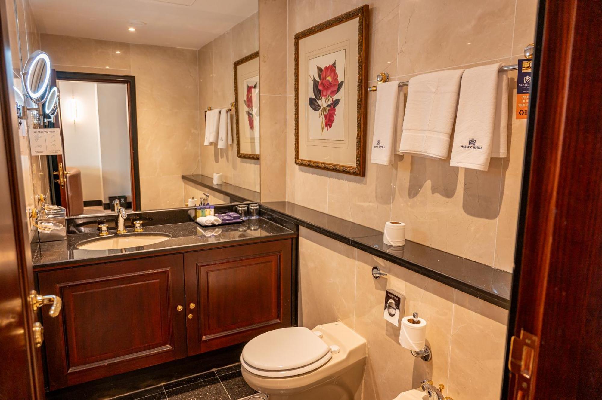 Majestic Cove Hotel - Formerly Le Meridien Fairway Dubai Bagian luar foto