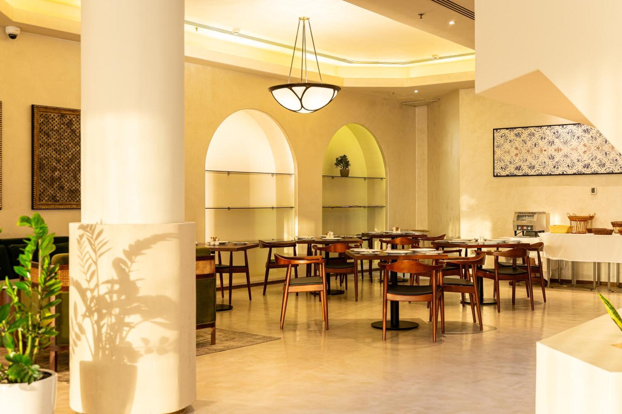 Majestic Cove Hotel - Formerly Le Meridien Fairway Dubai Bagian luar foto