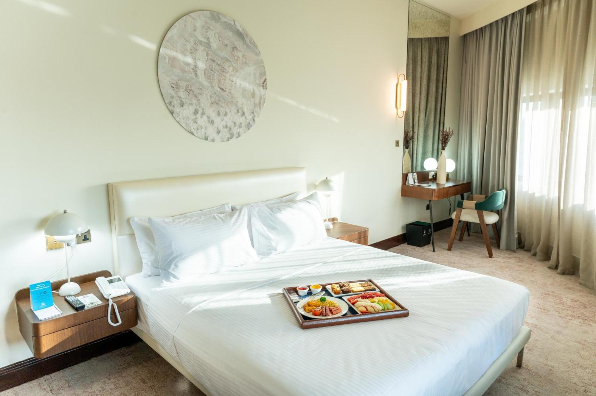 Majestic Cove Hotel - Formerly Le Meridien Fairway Dubai Bagian luar foto