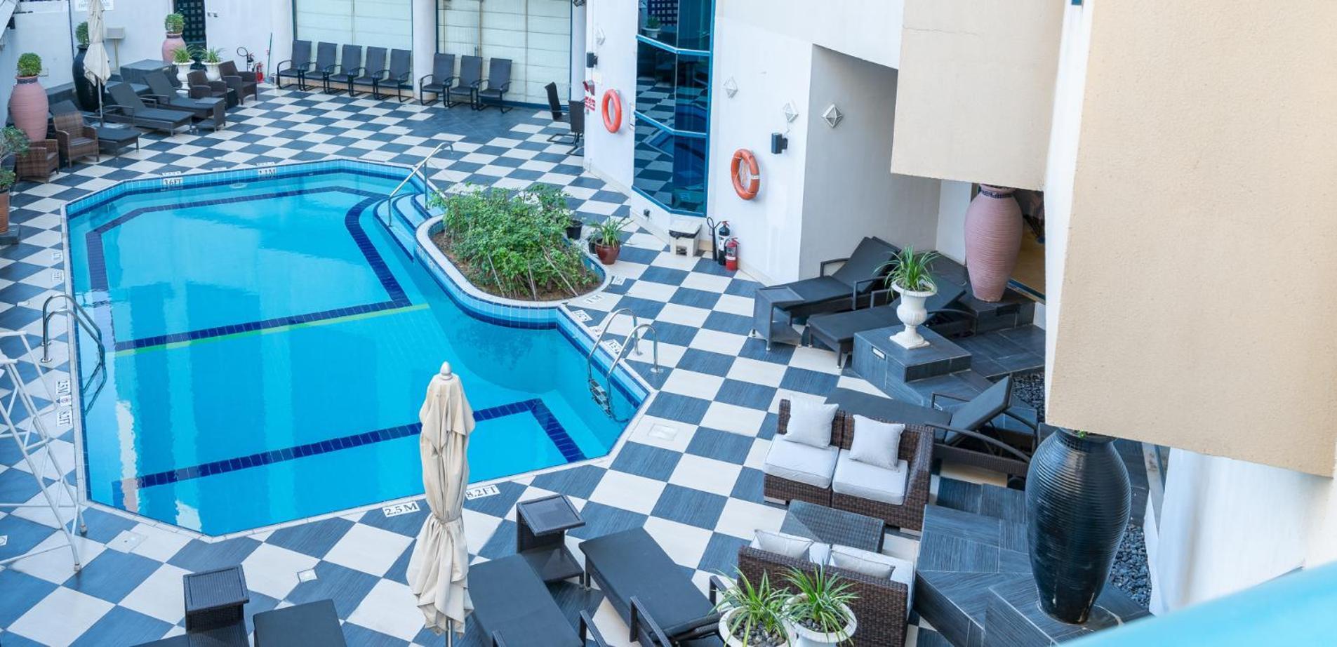 Majestic Cove Hotel - Formerly Le Meridien Fairway Dubai Bagian luar foto