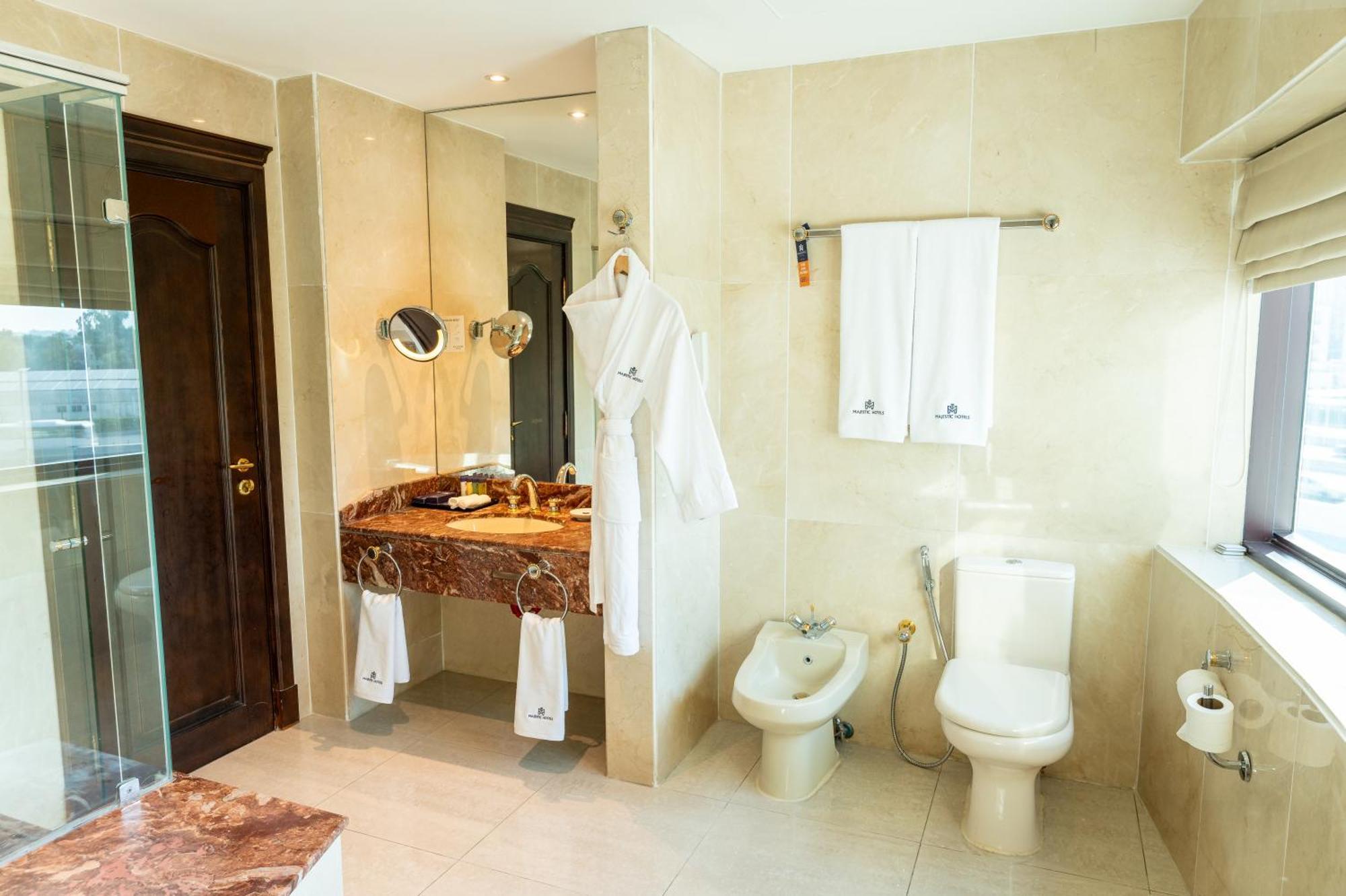 Majestic Cove Hotel - Formerly Le Meridien Fairway Dubai Bagian luar foto